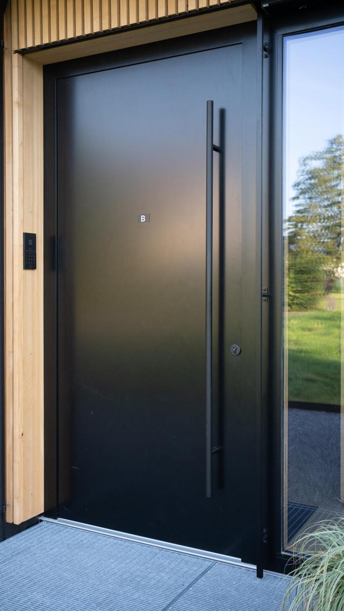 Architektenhaus Rhaa Mit Terrassen Altach Luaran gambar