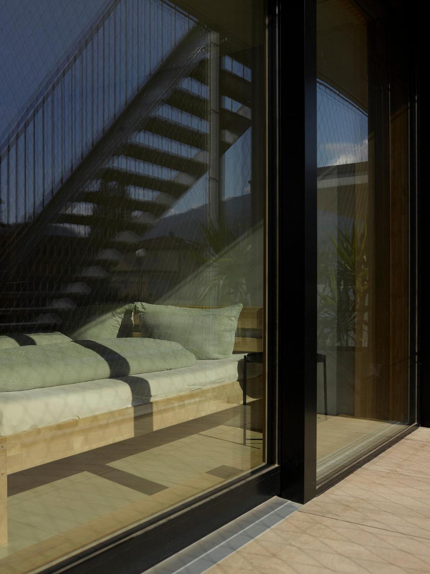 Architektenhaus Rhaa Mit Terrassen Altach Luaran gambar